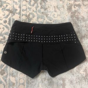 Lululemon Speed Short Reflective Dots EUC 4